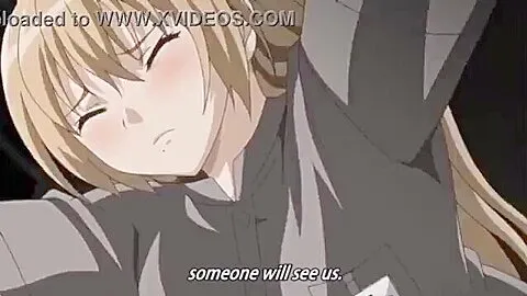 Sie entblößt ihre großen Brüste und wird mehrmals penetriert und mit Sperma bespritzt.